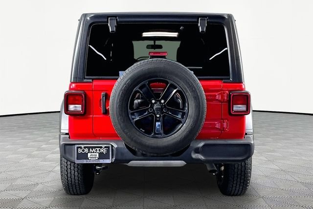 Used 2022 Red Jeep Unlimited Sport Altitude image 5