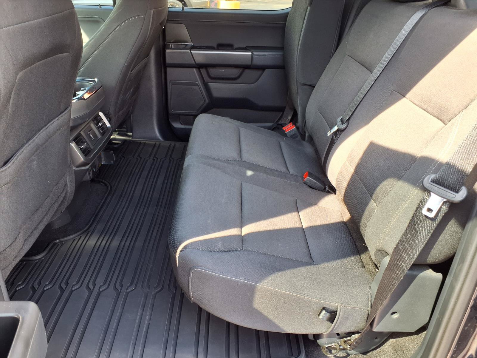 Used 2024 Blsck Ford XLT image 10