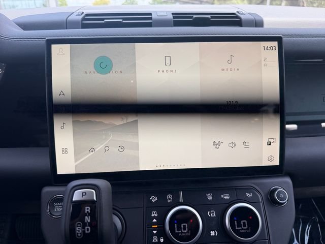 New 2026 Keswick Green Land Rover Trophy Edition Keswick image 20