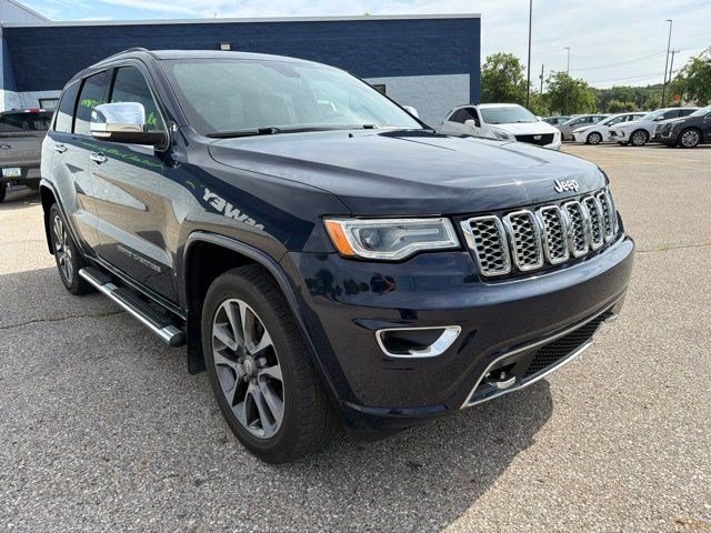 Used 2018 True Blue Pearlcoat Jeep Overland image 5
