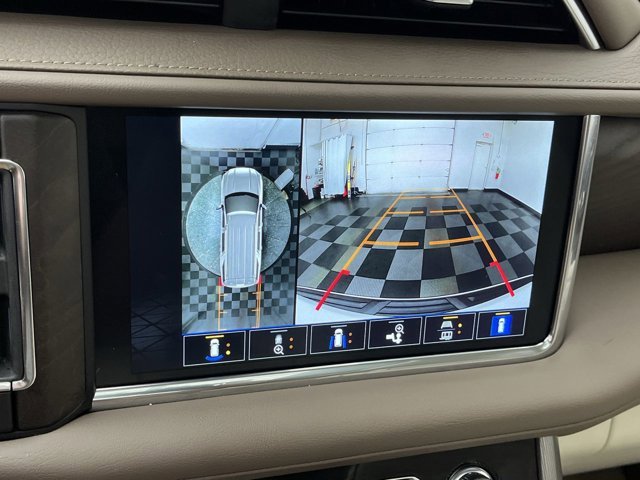 Used 2024 White Frost Tricoat GMC Denali image 5