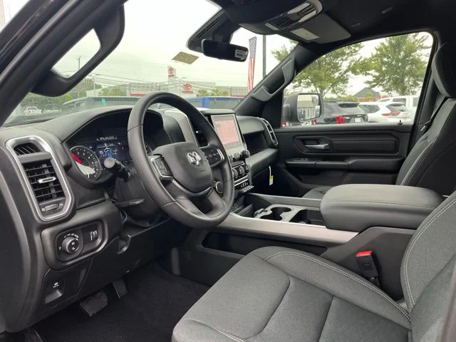 New 2026 Diamond Black Crystal Pearl-Coat Exterior Paint RAM Express image 6