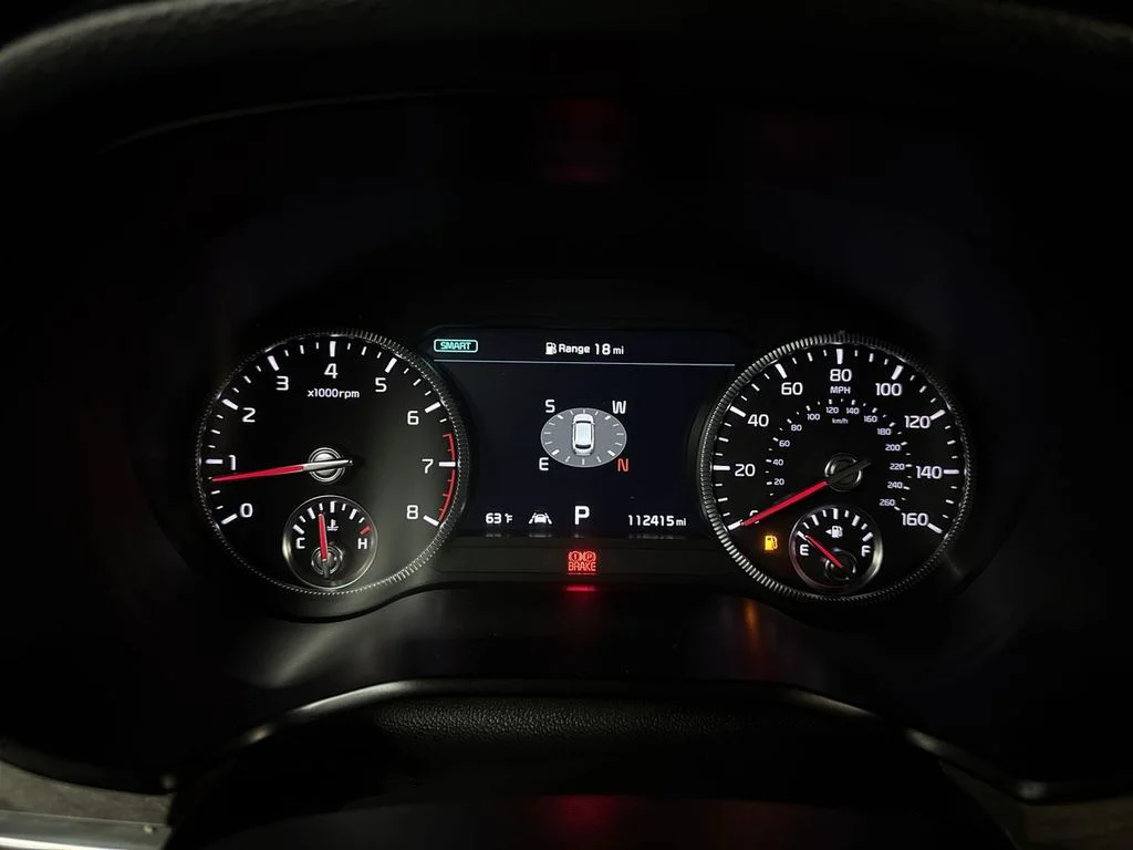 Used 2021 White Pearl Kia SX image 29