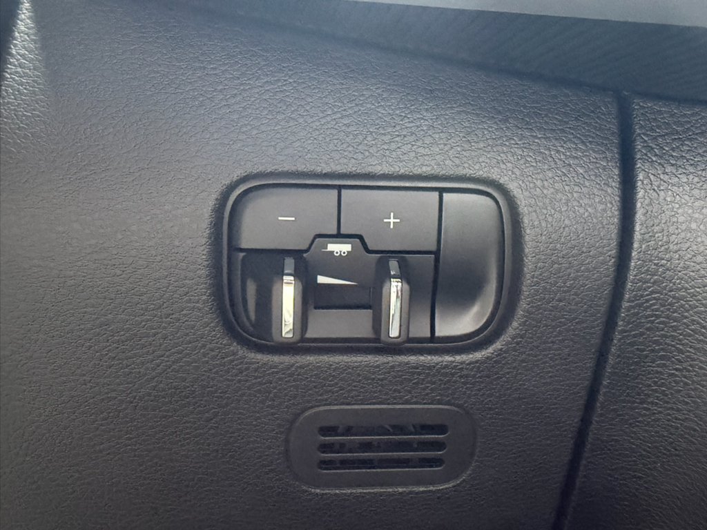 Used 2026 BLACK Jeep Upland image 25
