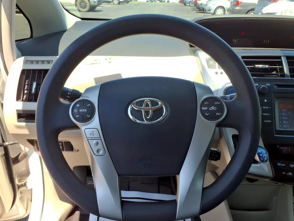 Used 2012 Blizzard Pearl Toyota Five image 23