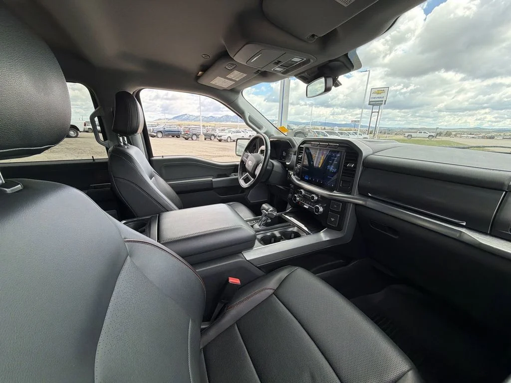 Used 2022 Gray Ford Lariat image 11
