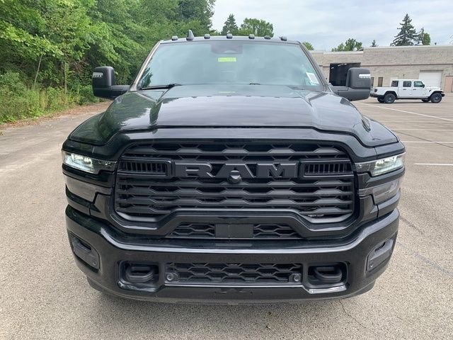 New 2026 Diamond Black Crystal Pearl-Coat Exterior Paint RAM Big Horn image 8