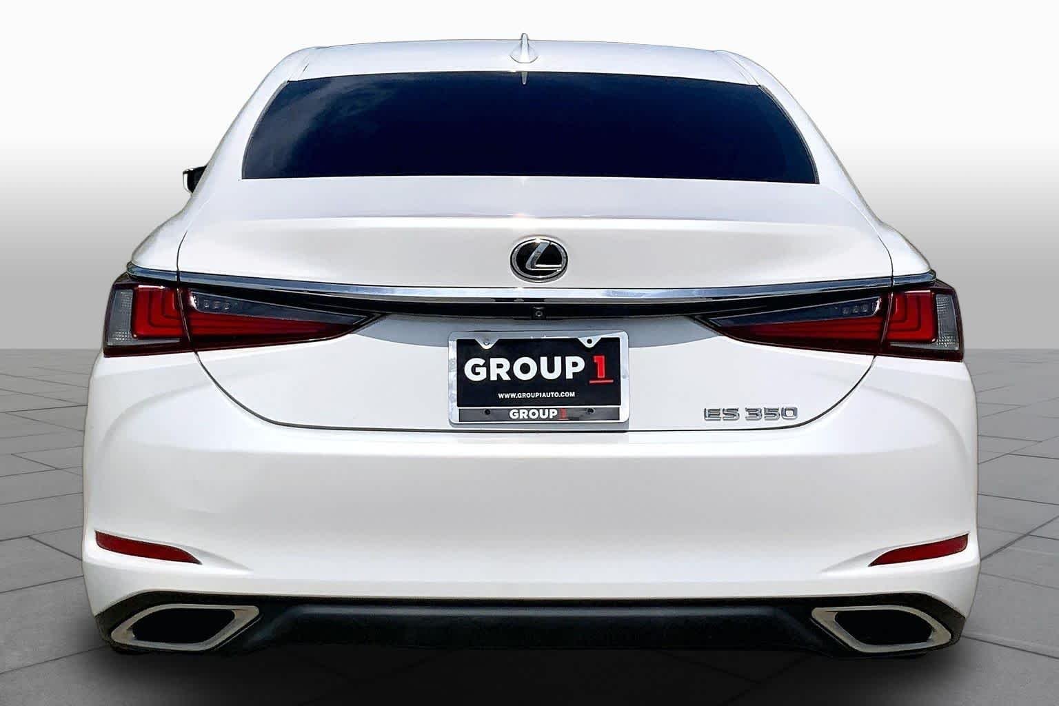 Used 2019 Eminent White Pearl Lexus  image 5
