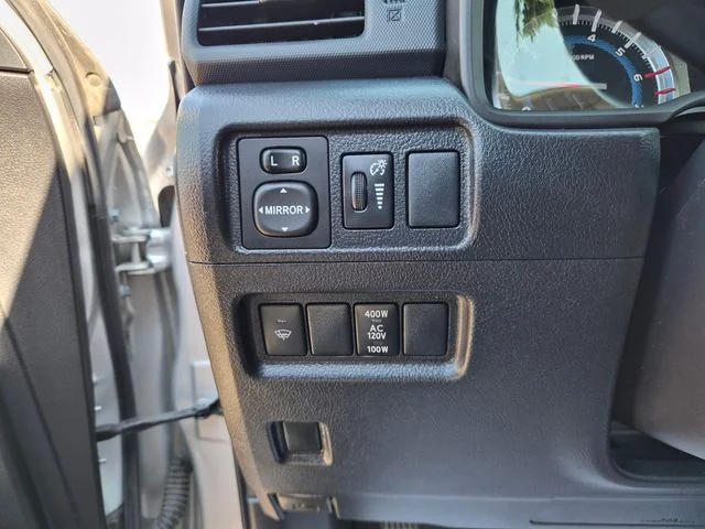 Used 2019 Silver Toyota SR5 Premium image 16