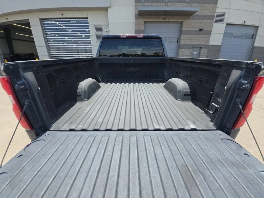 Used 2019 SHADOW GRAY METALLIC Chevrolet LTZ image 12