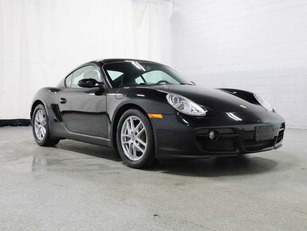Used 2007 Black Porsche Cayman image 13