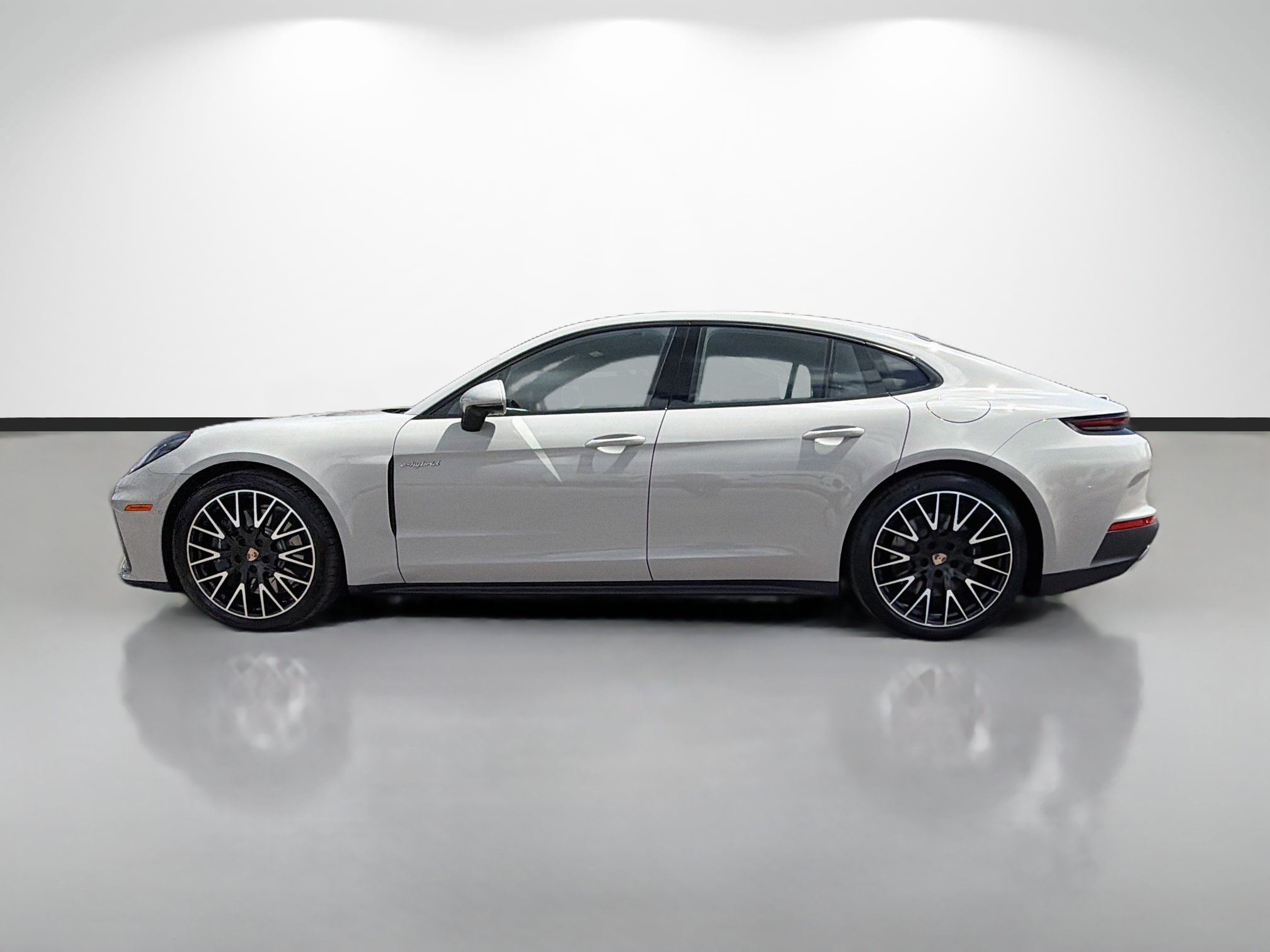 Used 2026 Chalk Porsche 4 E-Hybrid image 2