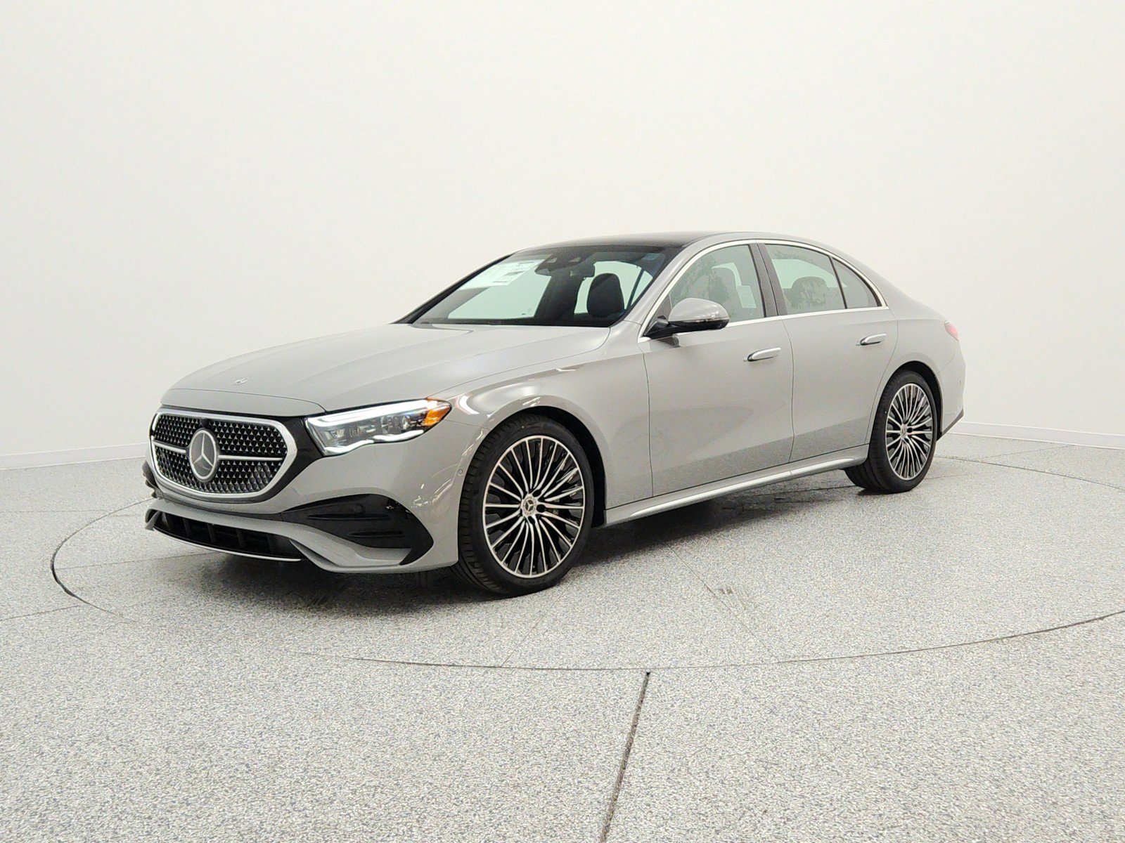 New 2026 MANUFAKTUR Alpine Grey Mercedes-Benz E 450 4MATIC® Sedan image 30