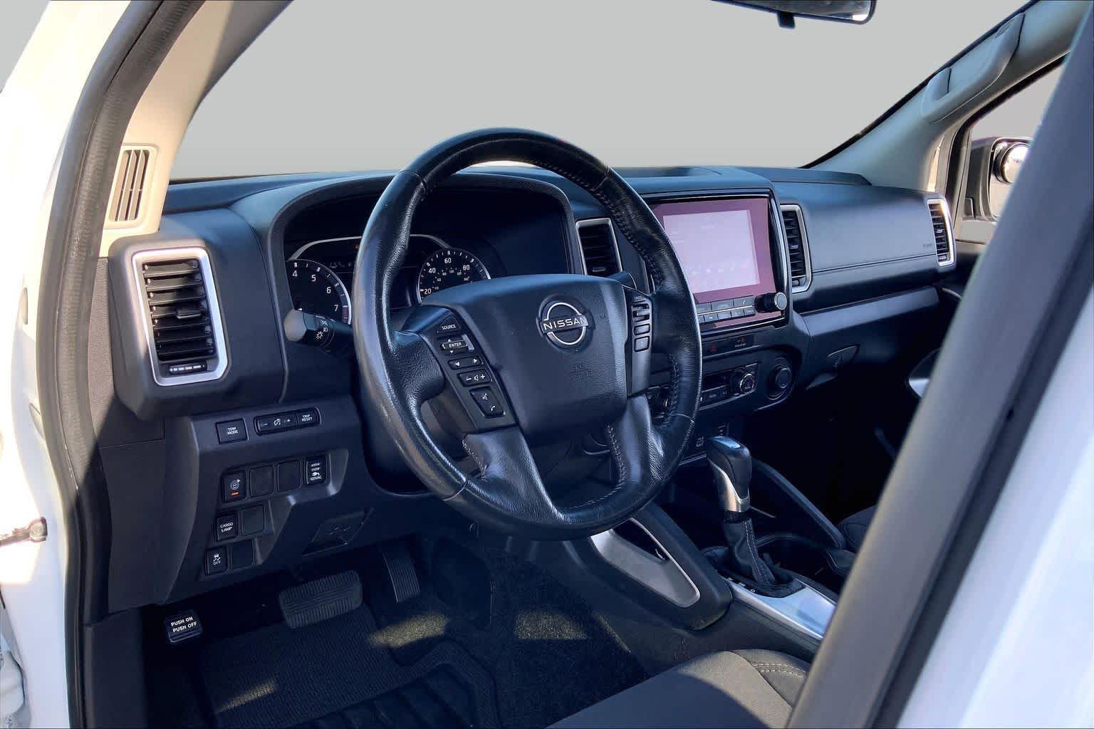 Used 2023 Glacier White Nissan SV image 17