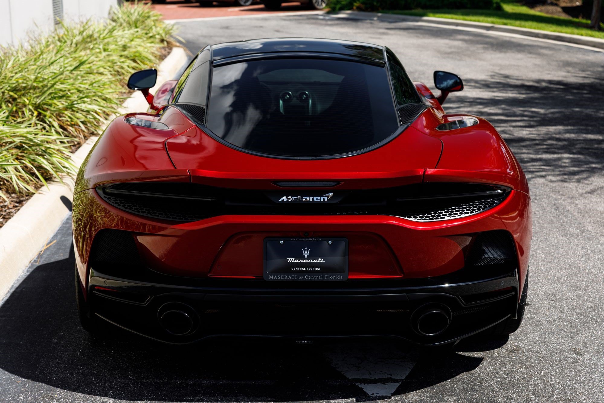 Used 2023 Red Metallic McLaren  image 4