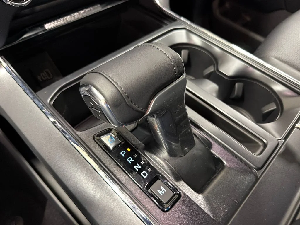 New 2026 Gray Ford Lariat image 27