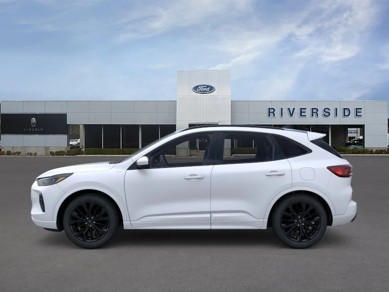 New 2024 Star White Metallic Tri-coat Ford ST-Line Elite image 3