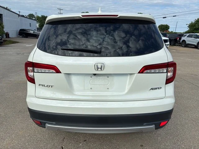 Used 2019 White Diamond Pearl Honda EX-L image 6
