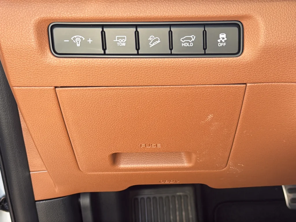 Used 2025 White Kia SX X-Line image 34