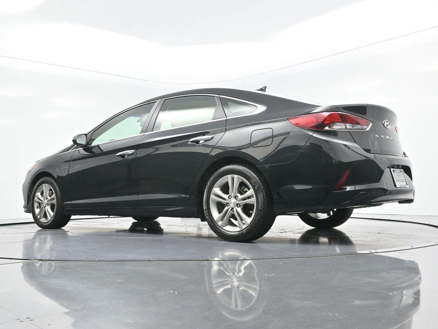 Used 2019 Phantom Black Hyundai SEL image 47