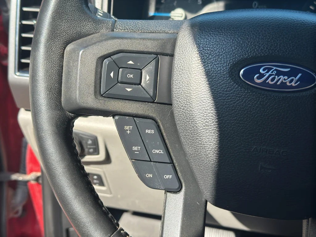 Used 2020 Rapid Red Metallic Tinted Clearcoat Ford XLT image 10