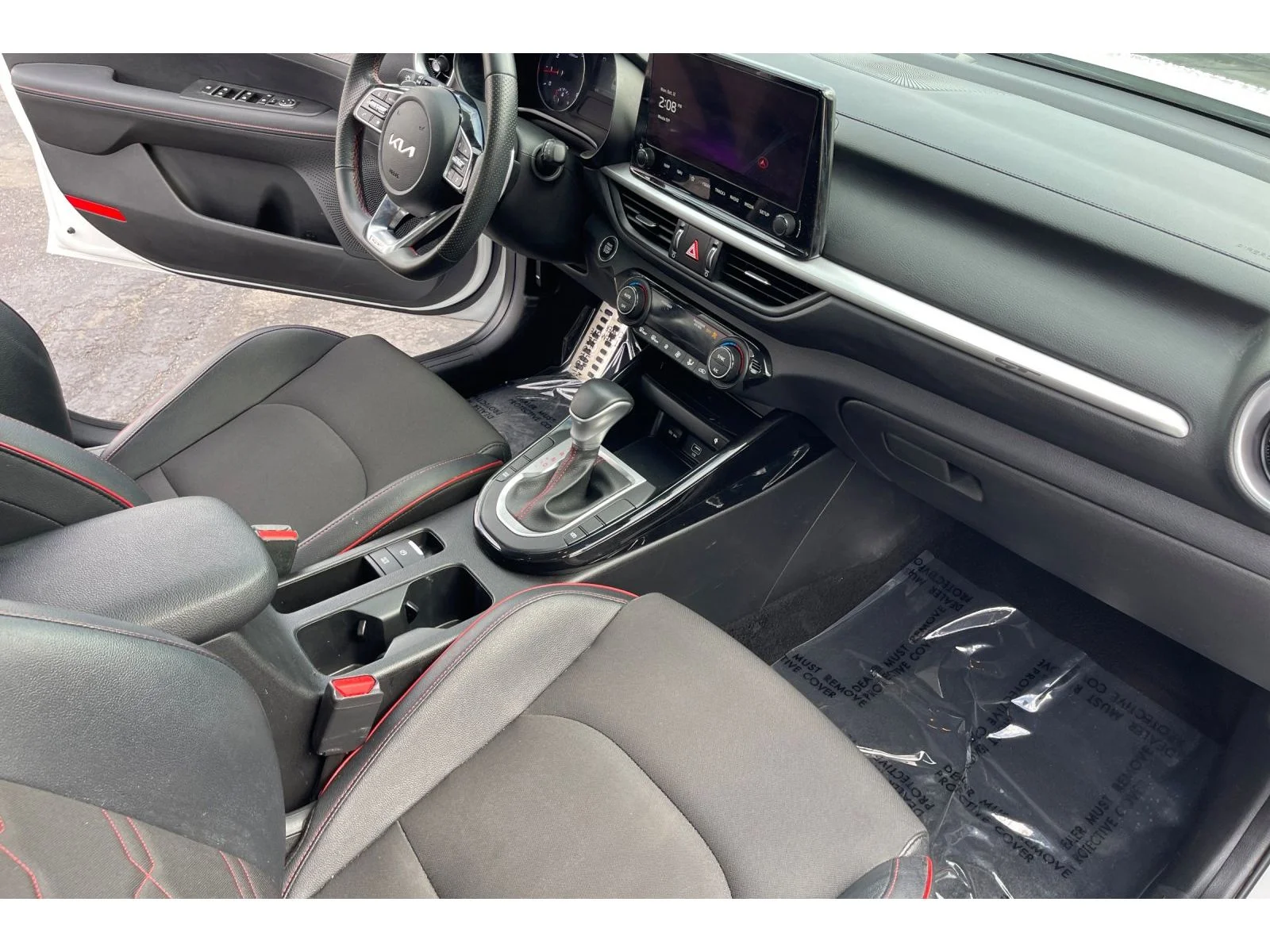 Used 2024 SNOW WHITE PEARL Kia GT image 18