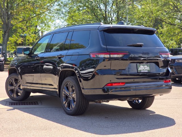 New 2027 High-Gloss Black Paint Jeep Limited Reserve image 30