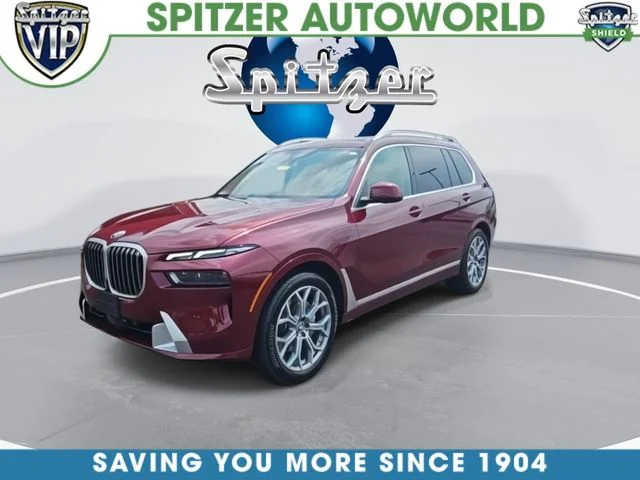 Used 2025 Red BMW xDrive40i image 9