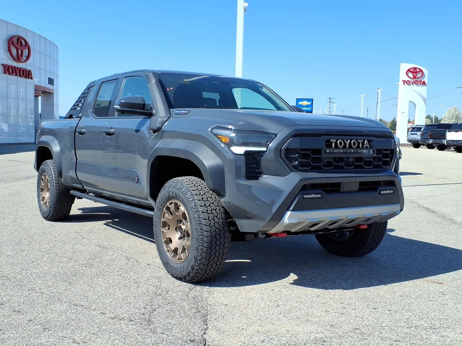 2026 Toyota Tacoma i-FORCE MAX Tacoma Trailhunter