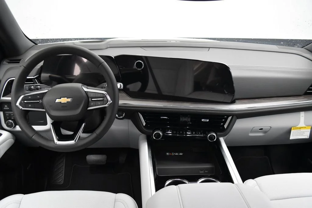 New 2026 Polar White Tricoat Chevrolet Premier image 7