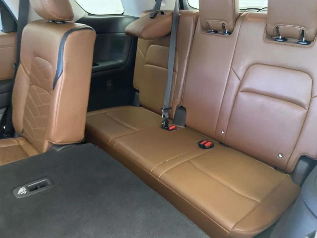 Used 2023 White Nissan Platinum image 16