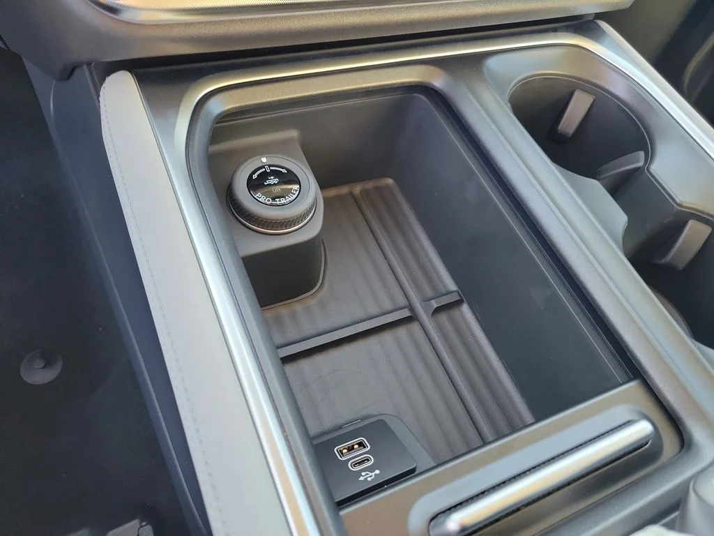 New 2026 Dark Matter Gray Metallic Ford MAX Platinum® image 19