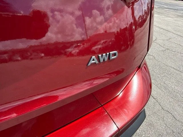 Used 2025 Red Nissan SV image 32