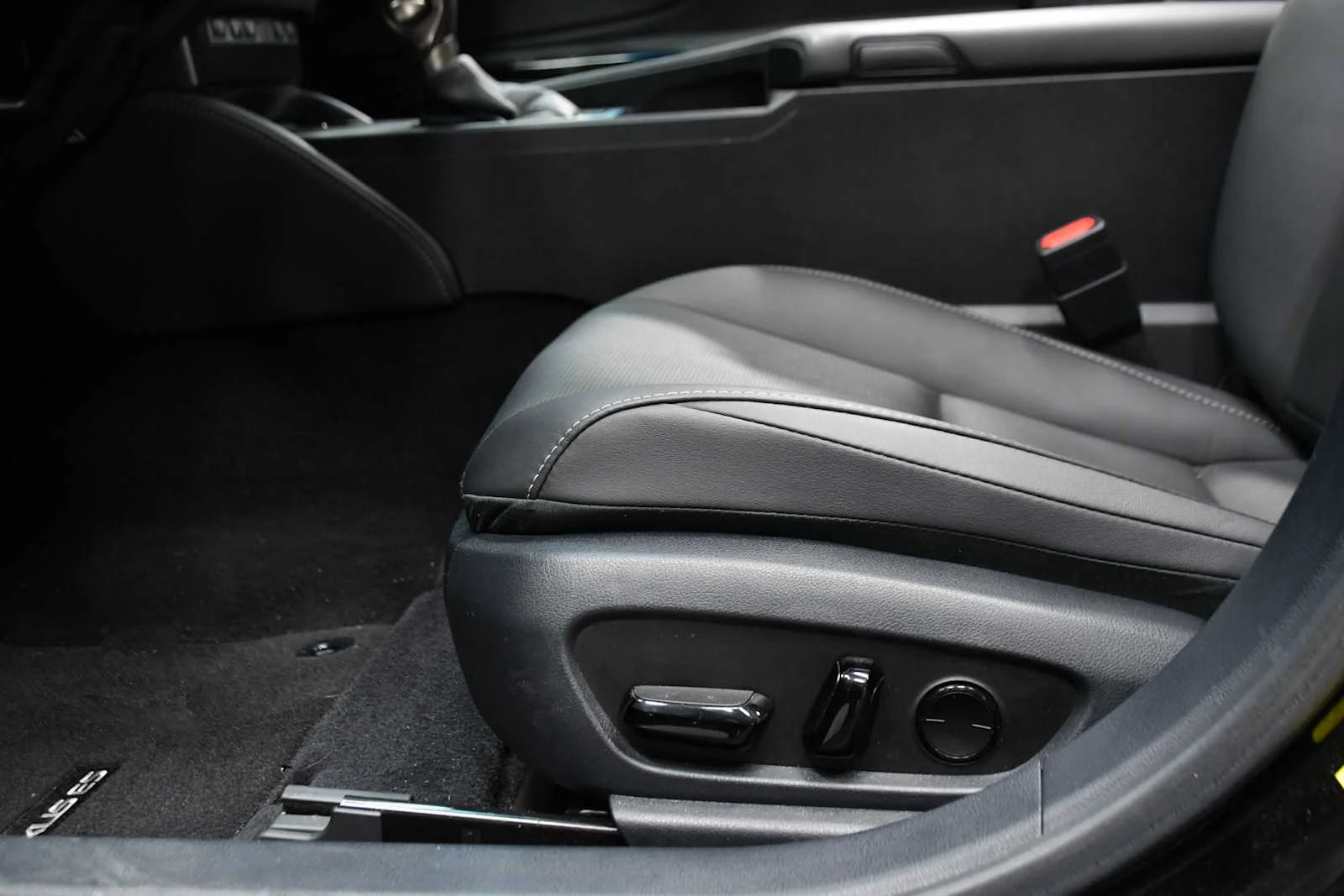 Certified Used 2024 BLACK Lexus  image 15