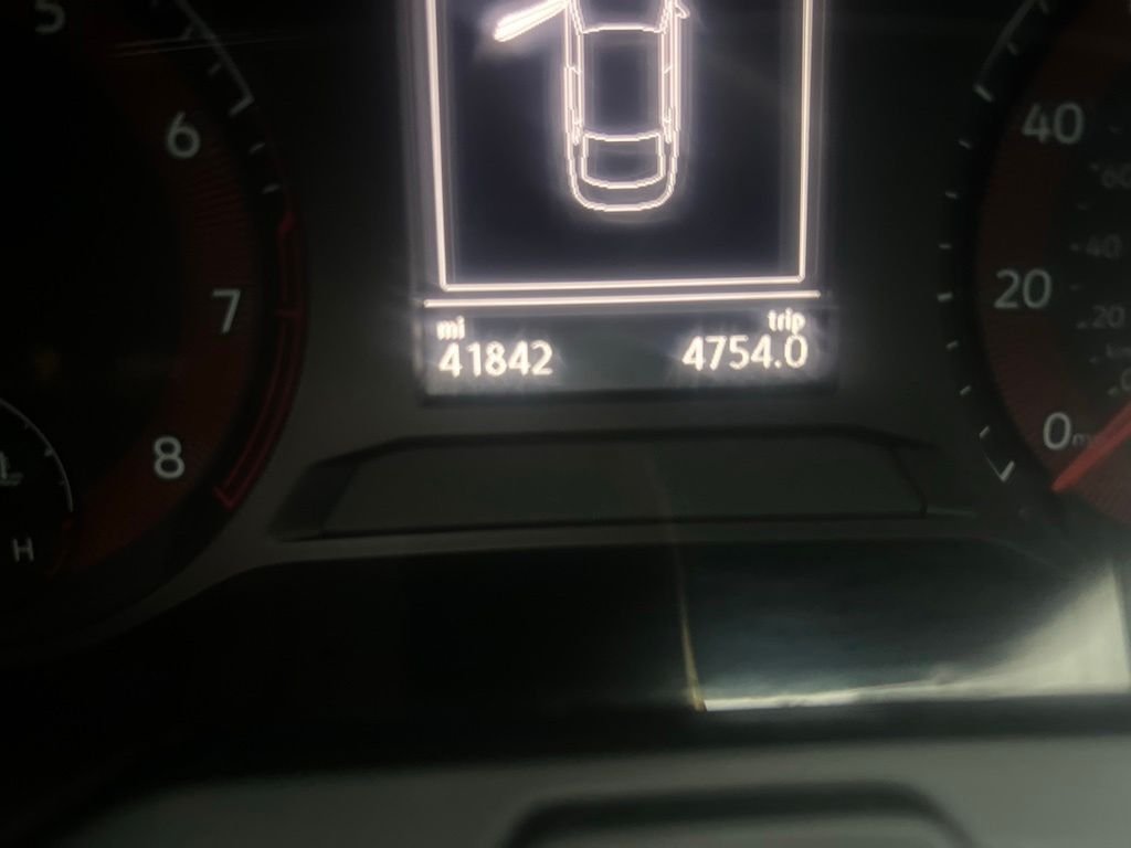 Used 2020 Silver Volkswagen 2.0T S image 9