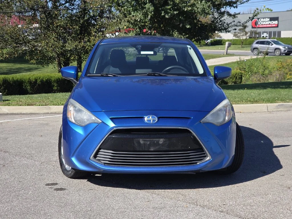 Used 2016 Blue Scion Base image 19