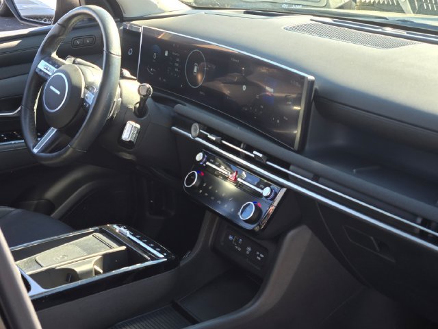 Used 2025 Black Hyundai Limited image 6