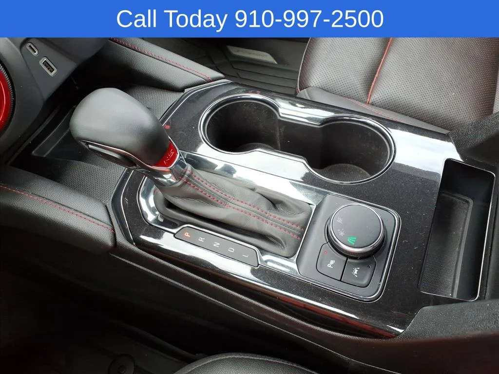 Used 2023 Iridescent Pearl Tricoat Chevrolet RS image 20