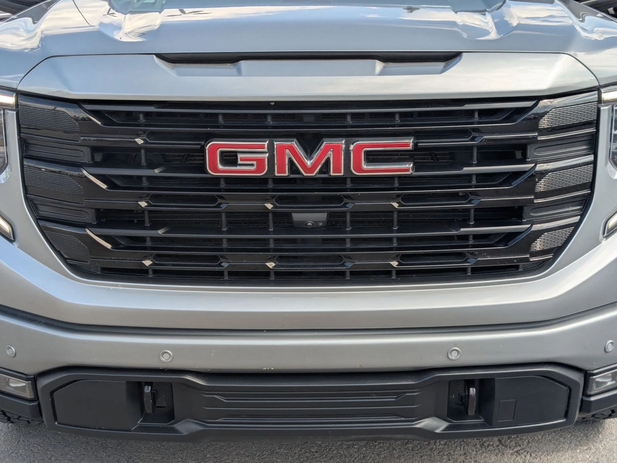 Used 2024 Sterling Metallic GMC Elevation image 10