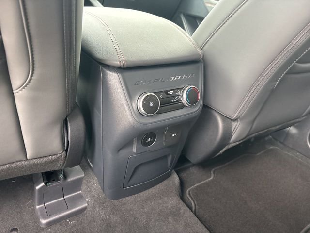 New 2026 Agate Black Metallic Ford Active image 65