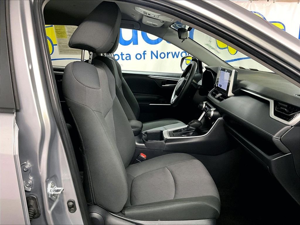 Used 2025 Silver Toyota XLE image 11