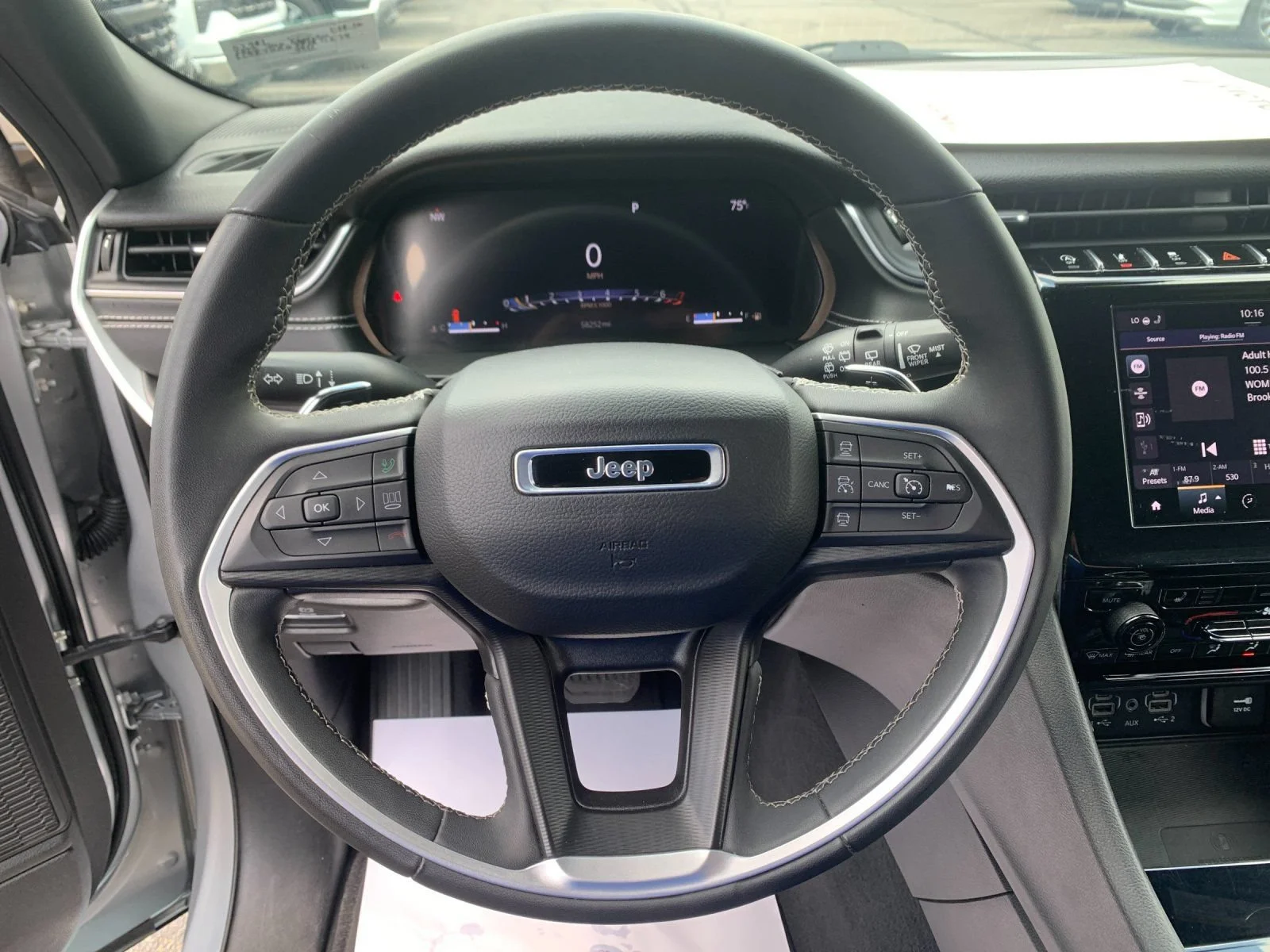 2023 Jeep Grand Cherokee Altitude - Photo 25