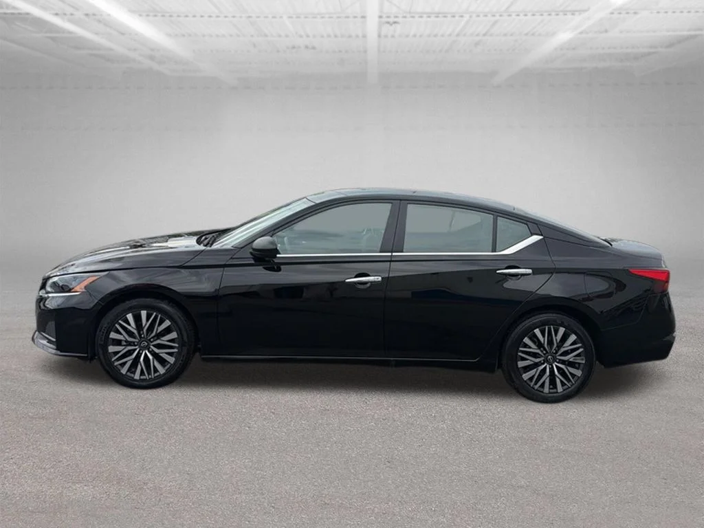Certified Used 2025 Black Nissan 2.5 SV image 6
