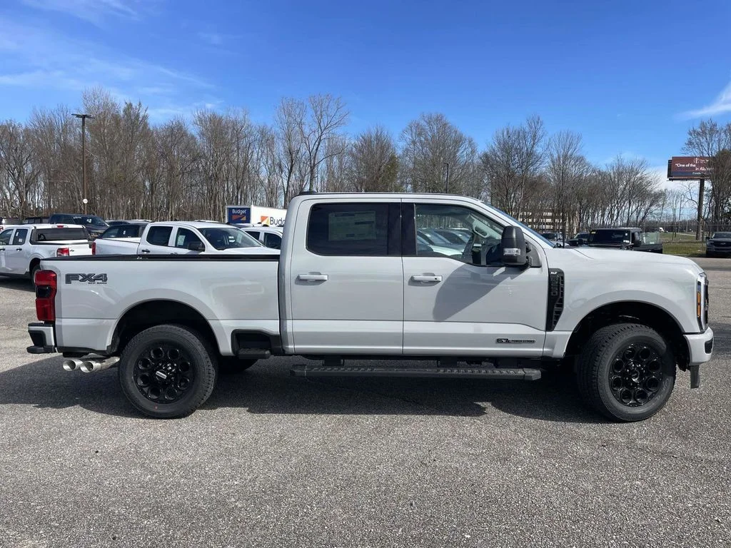New 2026 Avalanche Ford F-250® XLT image 2