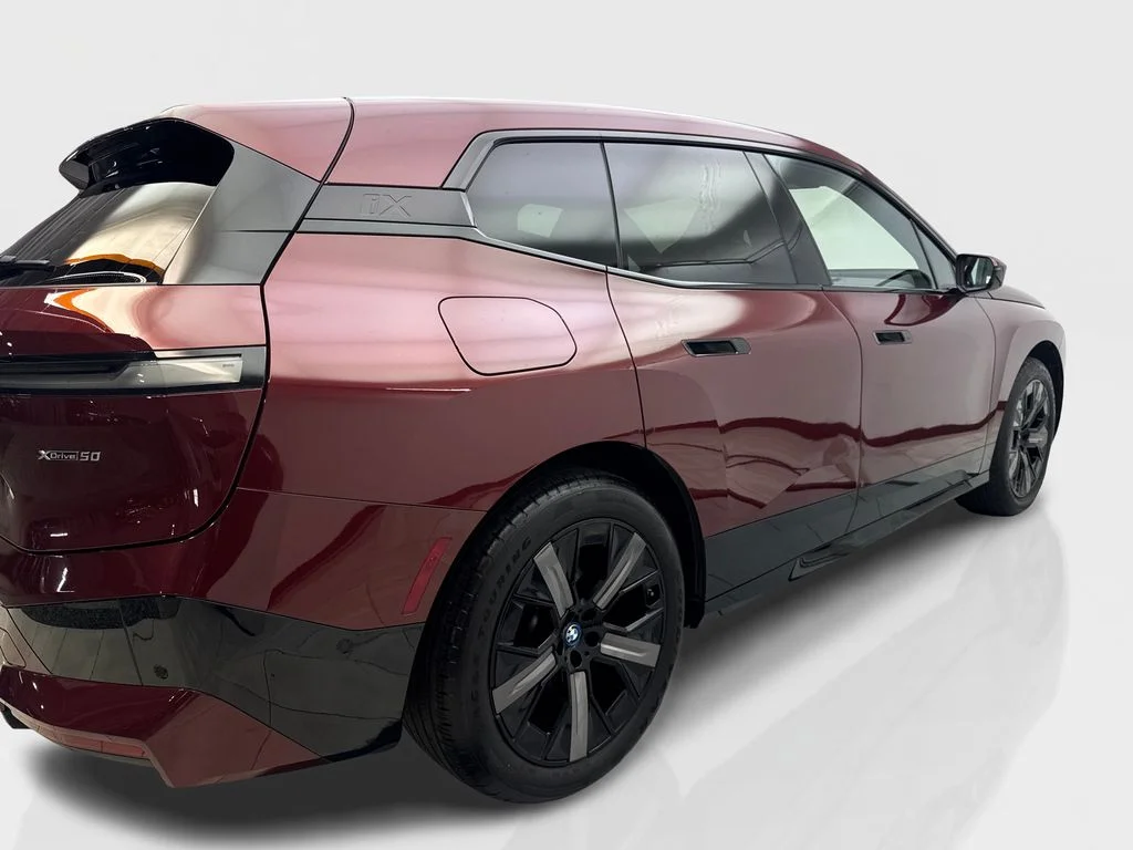Used 2024 Red BMW xDrive50 image 13