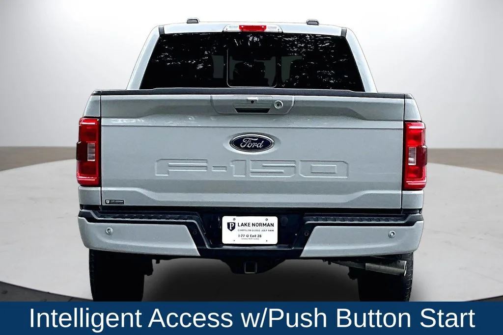 Used 2023 White Ford XLT image 9