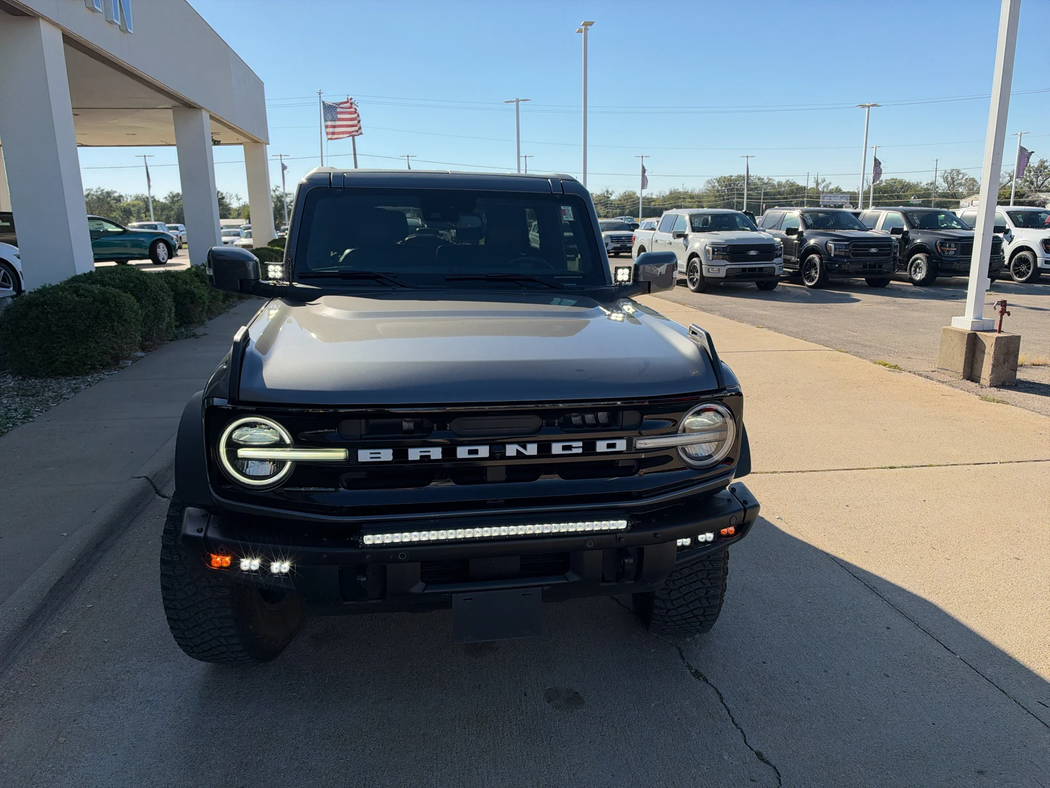 Used 2023 Carbonized Gray Metallic Ford Outer Banks image 3