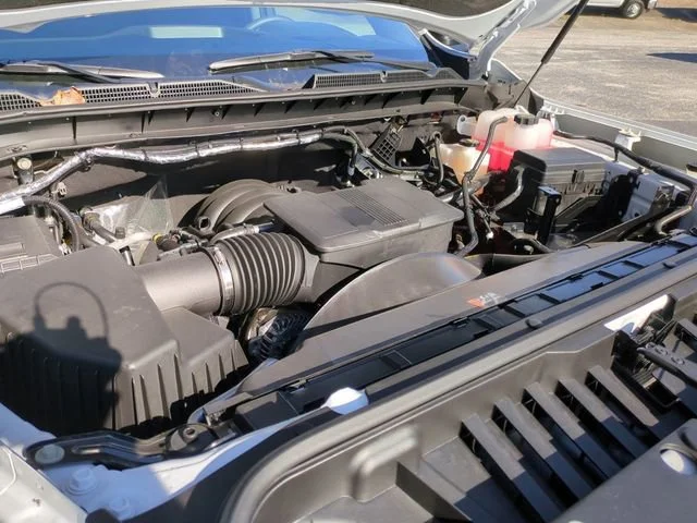 New 2024 Summit White GMC Pro image 17