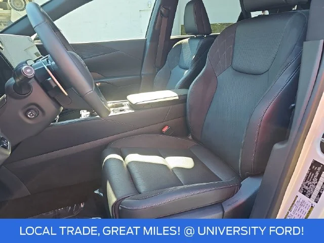 Used 2026 White Lexus 350 Luxury image 15