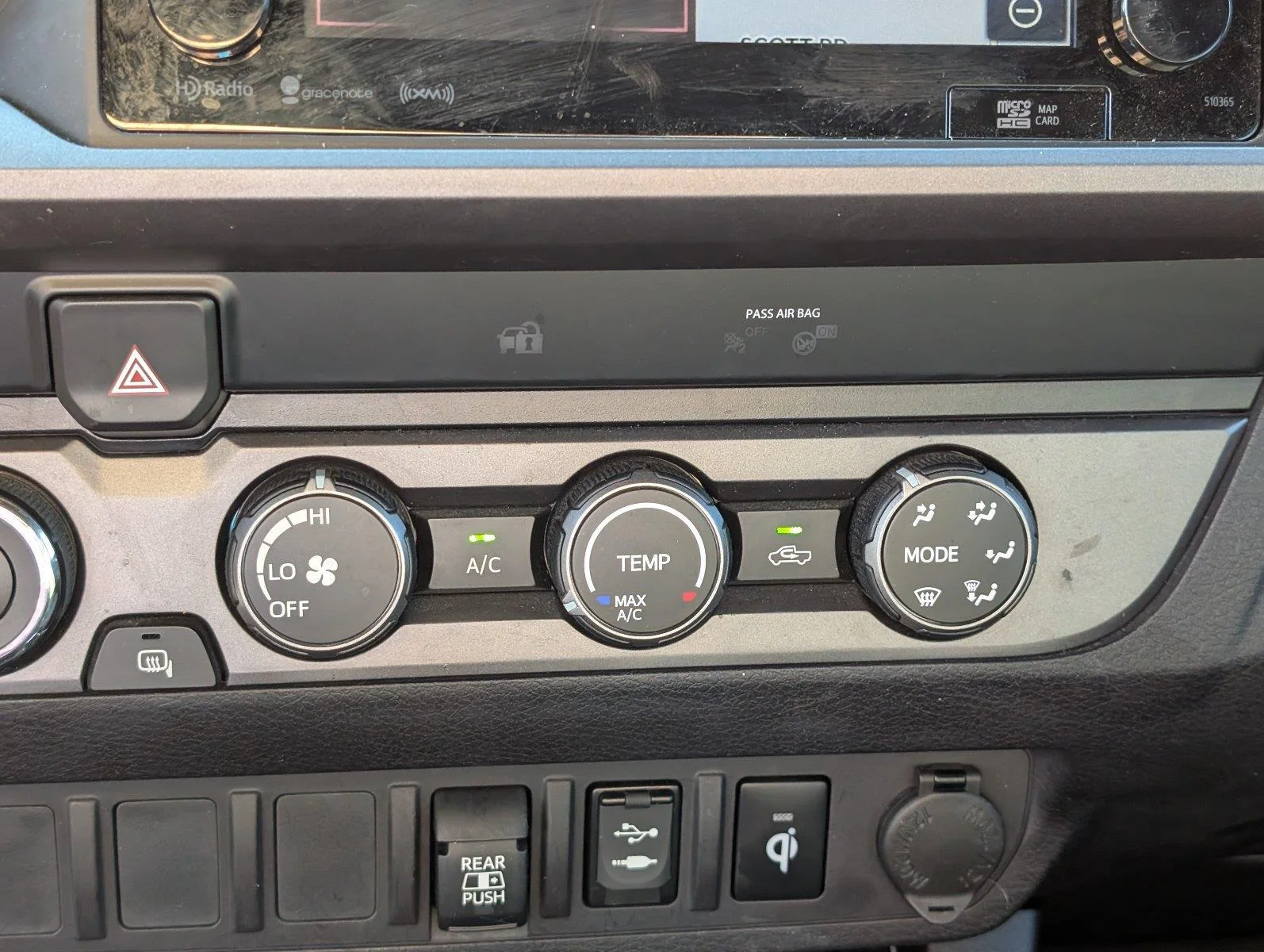 Used 2019 Super White Toyota TRD Off-Road image 21
